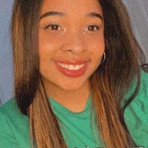 Meet your Posher, Teniah